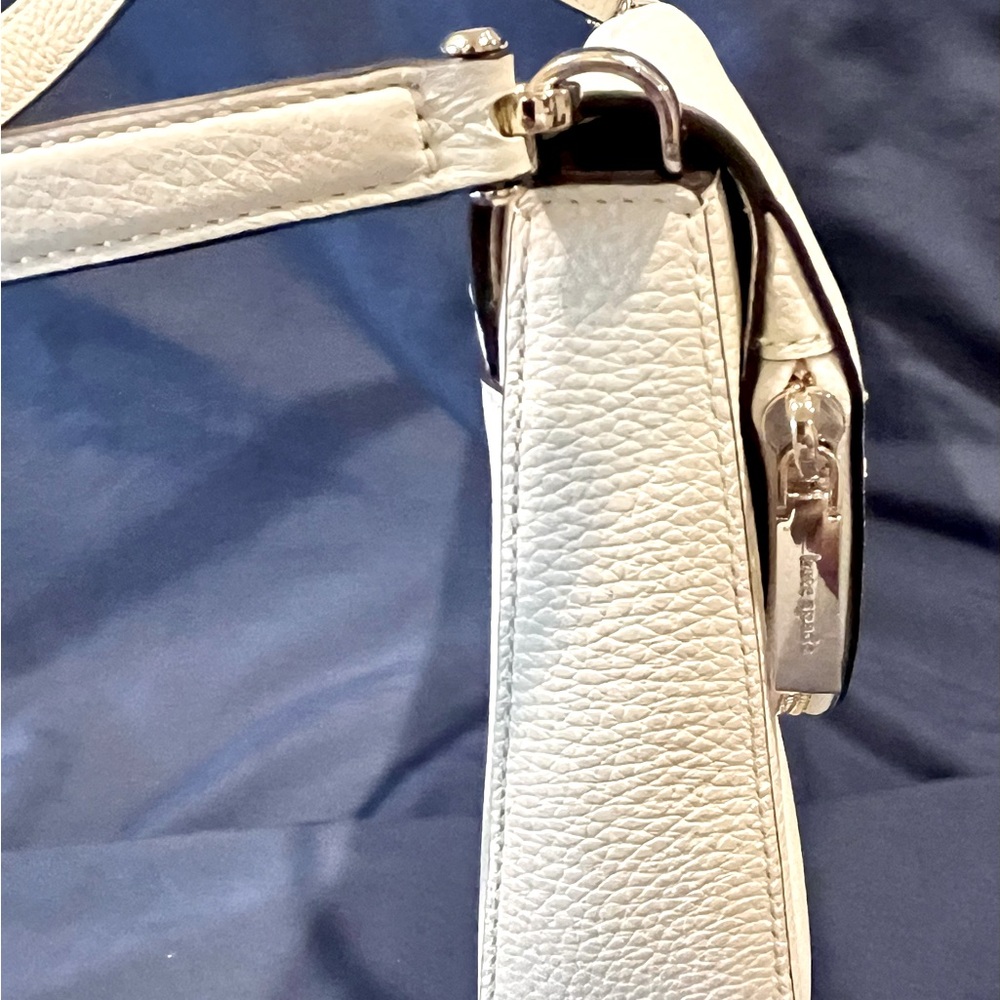 NWOT Glistening Kate Spade New York Large Saddle Bag w/ Crossbody Strap - Picture 5 of 11